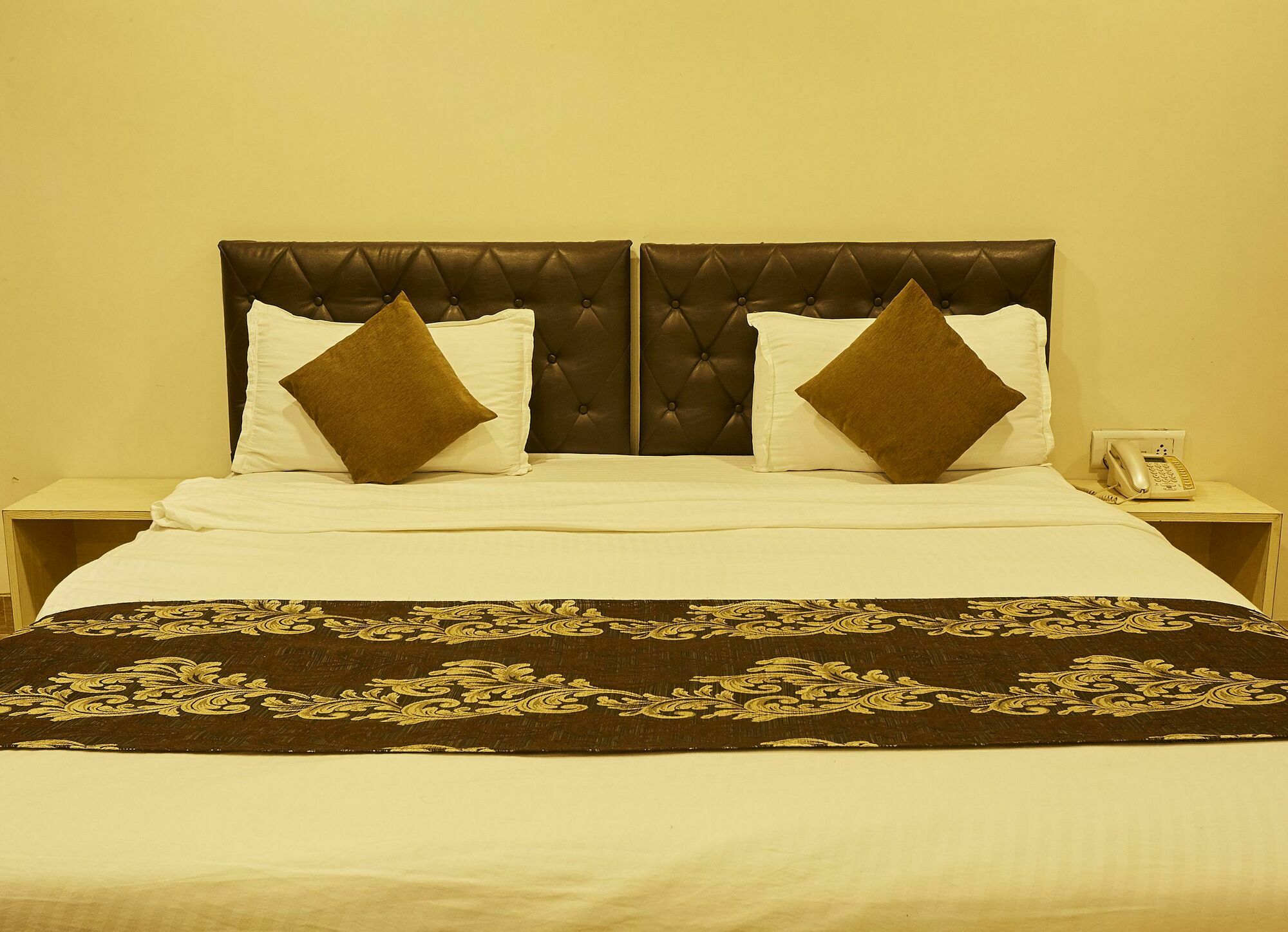 Hotel Alibaba Mumbai Exterior foto